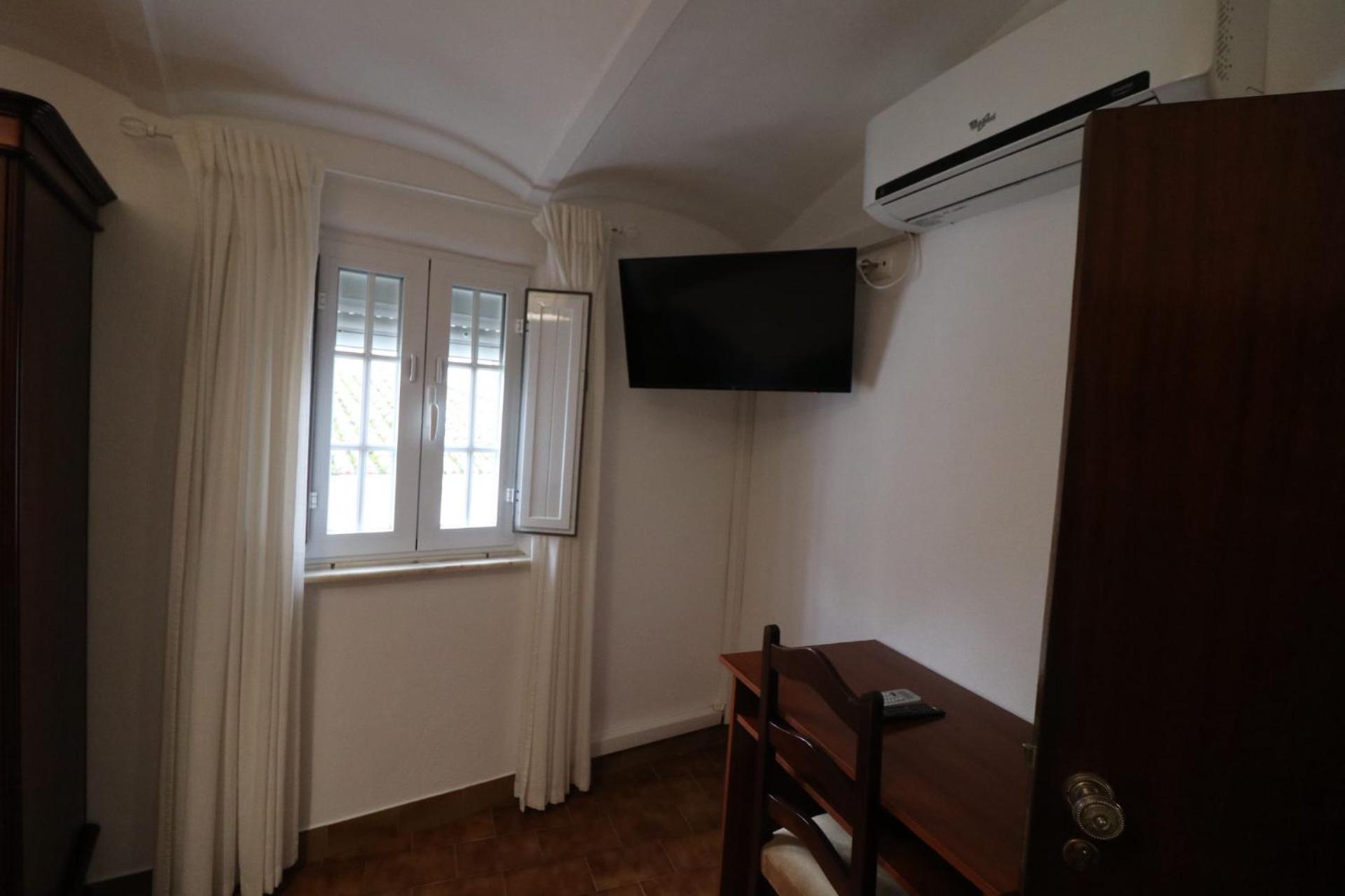 Residencial Miguel Jose Hotel Estremoz Exterior photo